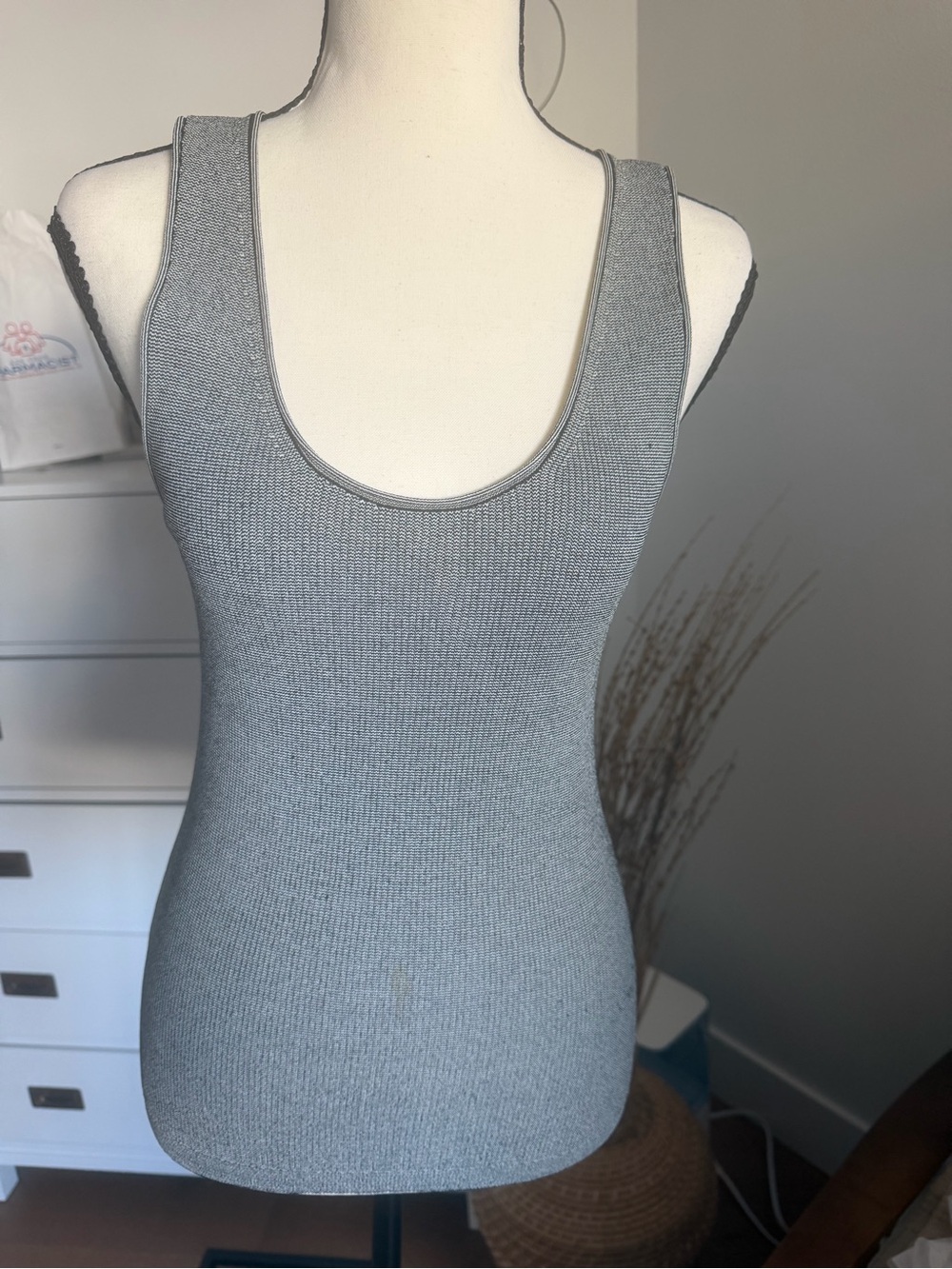 Theory Gray Ribbed Scoop Tank Top